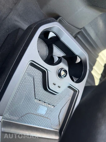 2025 BMW iX xDrive50 - miniatura 35