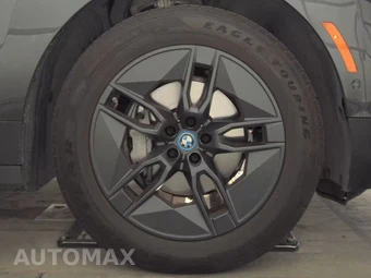 2025 BMW iX xDrive50 - miniatura 10