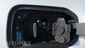 2025 BMW iX xDrive50 - miniatura 19