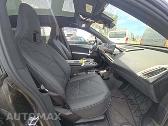 2025 BMW iX xDrive50 - miniatura 19