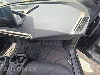 2025 BMW iX xDrive50 - miniatura 20