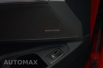 2025 BMW M3 Sedan Competition xDrive - miniatura 28