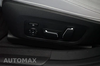 2025 BMW M3 Sedan Competition xDrive - miniatura 29