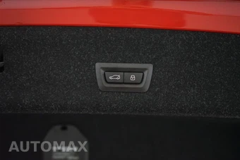 2025 BMW M3 Sedan Competition xDrive - miniatura 33
