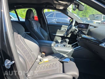 2025 BMW M3 Sedan - miniatura 8