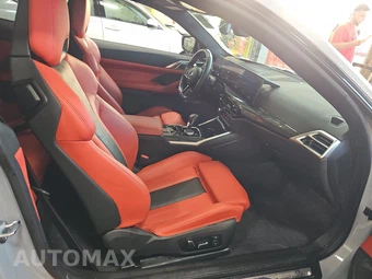 2025 BMW M4 Competition xDrive Coupe - miniatura 8