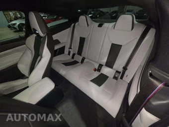 2025 BMW M4 Competition xDrive Coupe – miniatura 13