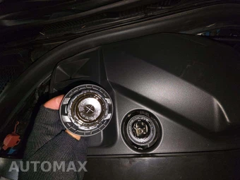 2025 BMW M4 Competition xDrive Coupe – miniatura 26