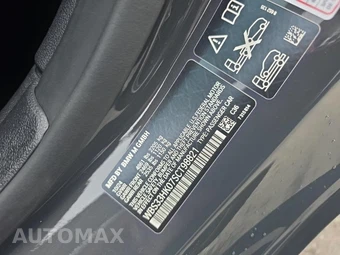 2025 BMW M4 Competition xDrive Coupe - miniatura 17