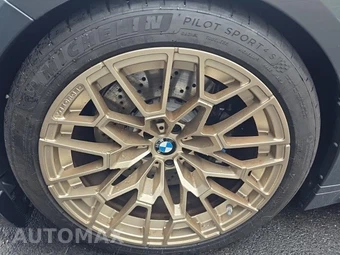 2025 BMW M4 Competition xDrive Coupe - miniatura 8
