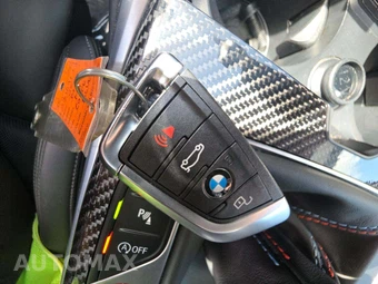 2025 BMW M4 Coupe - miniatura 8