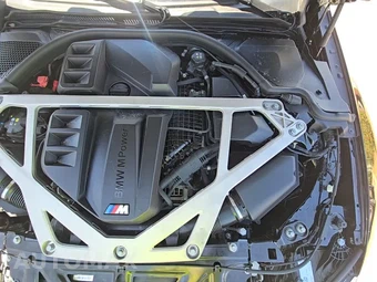 2025 BMW M4 CS Coupe - miniatura 18