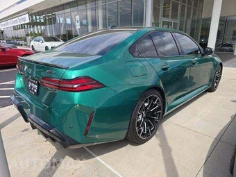 2025 BMW M5 Sedan – miniatura 3