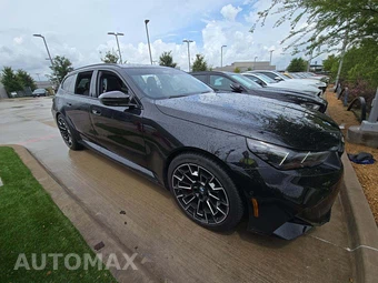 2025 BMW M5 Touring Wagon – miniatura 4