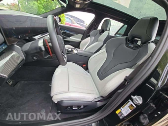 2025 BMW M5 Touring Wagon – miniatura 6
