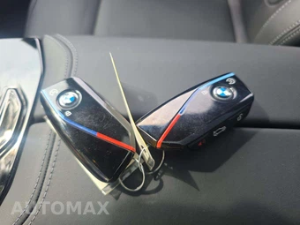 2025 BMW M5 Touring Wagon - miniatura 8