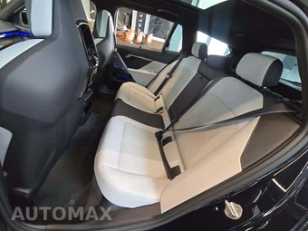 2025 BMW M5 Touring Wagon – miniatura 13