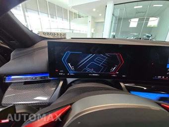 2025 BMW M5 Touring Wagon – miniatura 9