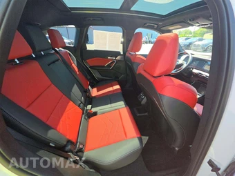 2025 BMW X1 M35i – miniatura 13