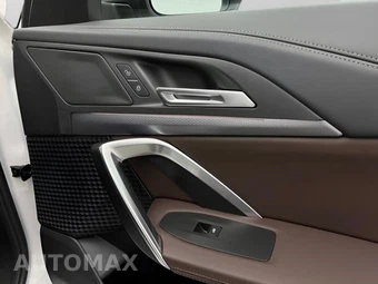 2025 BMW X1 xDrive28i M SPORT LINE - miniatura 36