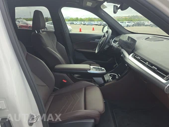 2025 BMW X1 xDrive28i M SPORT LINE - miniatura 8