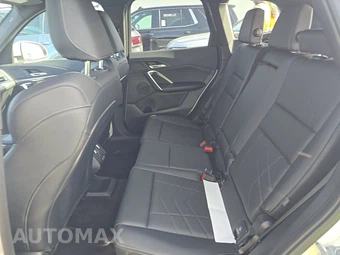 2025 BMW X1 xDrive28i M SPORT LINE - miniatura 13