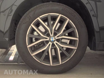 2025 BMW X1 xDrive28i M SPORT LINE - miniatura 9