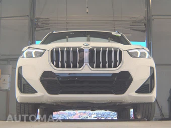 2025 BMW X1 xDrive28i M SPORT LINE - miniatura 3