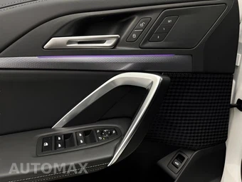 2025 BMW X1 xDrive28i M SPORT LINE - miniatura 35