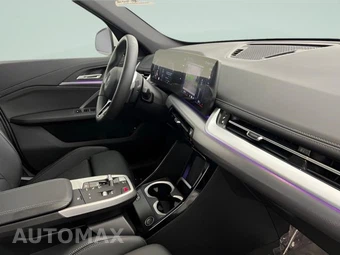 2025 BMW X1 xDrive28i M SPORT LINE - miniatura 8