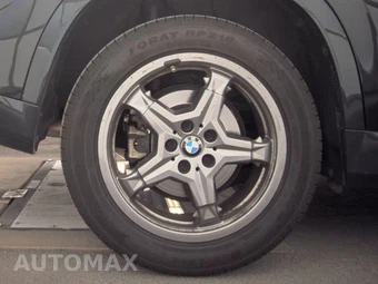 2025 BMW X1 xDrive28i - miniatura 11