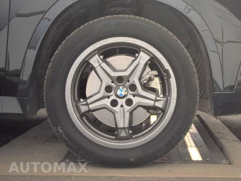 2025 BMW X1 xDrive28i – miniatura 10