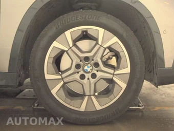 2025 BMW X1 xDrive28i - miniatura 10