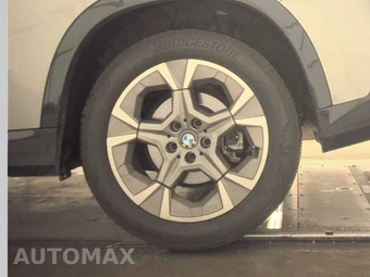 2025 BMW X1 xDrive28i - miniatura 12