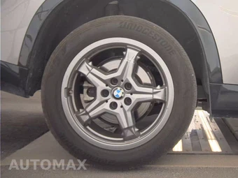 2025 BMW X1 xDrive28i – miniatura 11