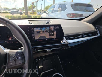 2025 BMW X1 xDrive28i – miniatura 10