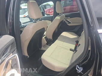 2025 BMW X1 xDrive28i - miniatura 19