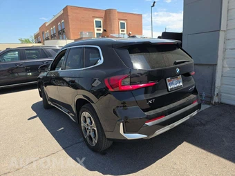 2025 BMW X1 xDrive28i - miniatura 2