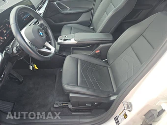 2025 BMW X1 xDrive28i - miniatura 13