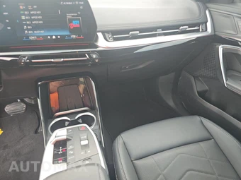 2025 BMW X1 xDrive28i - miniatura 17