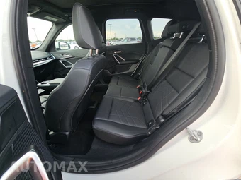 2025 BMW X1 xDrive28i - miniatura 19