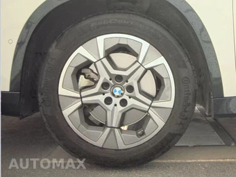 2025 BMW X1 xDrive28i - miniatura 9