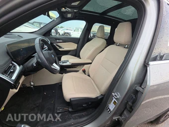 2025 BMW X1 xDrive28i – miniatura 13