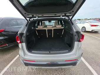 2025 BMW X1 xDrive28i – miniatura 23