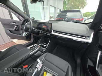 2025 BMW X1 xDrive28i - miniatura 19