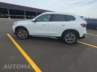 2025 BMW X1 xDrive28i - miniatura 3