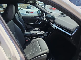 2025 BMW X1 xDrive28i - miniatura 14