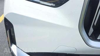 2025 BMW X1 xDrive28i - miniatura 26