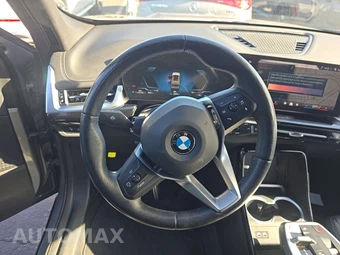2025 BMW X1 xDrive28i - miniatura 10