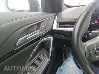 2025 BMW X1 xDrive28i – miniatura 26